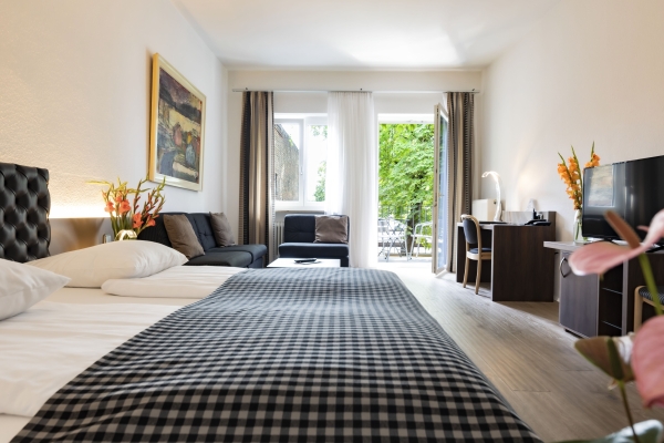 Dom Hotel (Augsburg)